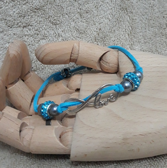Jewelry - Infinity Love Leather Braclet
